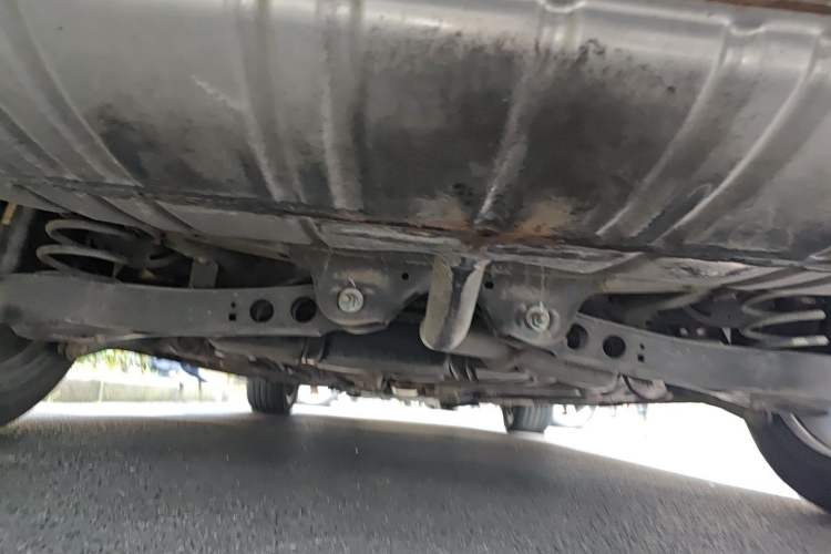 Used Roewe i6 2017 20T Automatic Internet ZhiZun Edition Chassis Rear