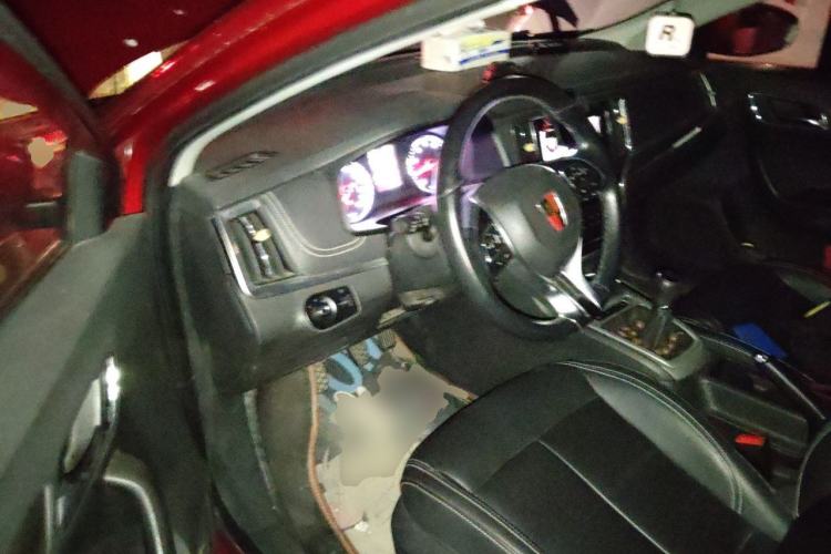 Used Roewe i6 2017 16T Manual Luxury Edition Driver Seat