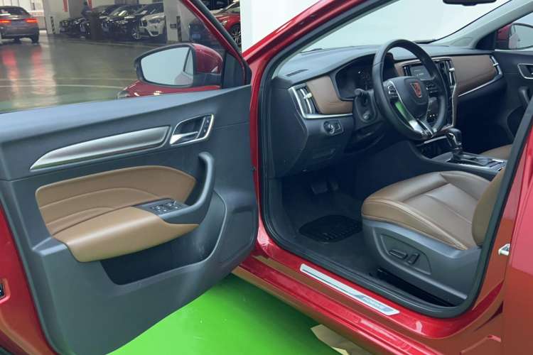 Used Roewe i6 2017 20T Automatic Internet ZhiZun Edition Driver Seat