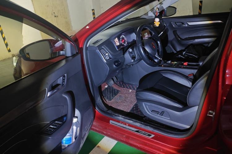 Used Roewe i6 2017 20T Automatic Internet ZhiZun Edition Driver Seat