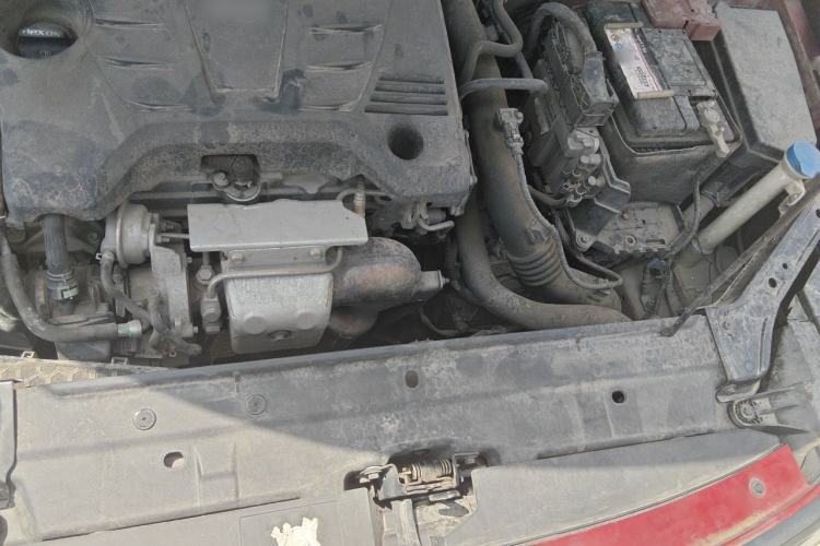 Used Roewe i6 2017 20T Automatic Flagship Edition Engine Bay