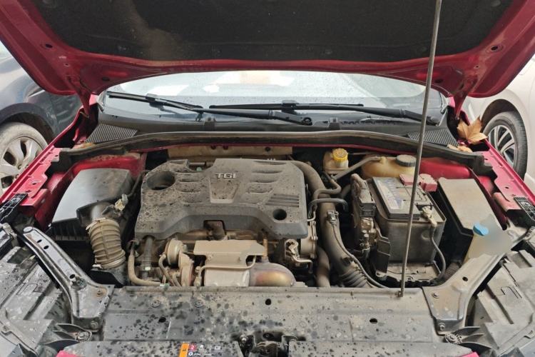 Used Roewe i6 2017 20T Automatic Internet Smart Edition Engine Bay