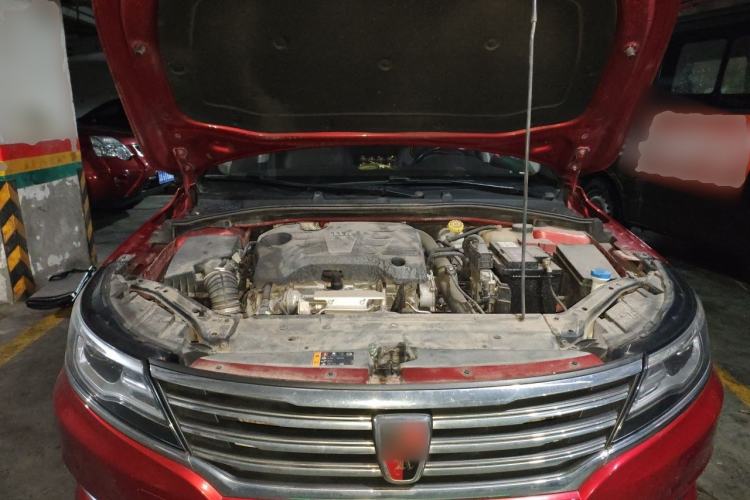 Used Roewe i6 2017 20T Automatic Flagship Edition Engine Bay