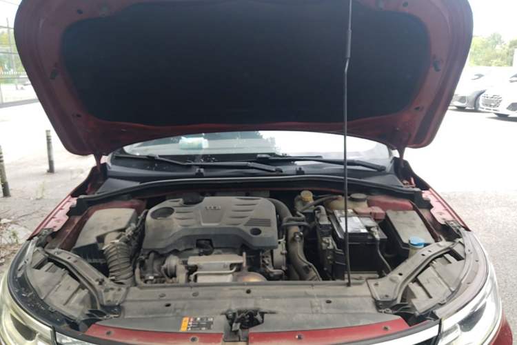 Used Roewe i6 2017 20T Manual Luxury Edition Engine Bay