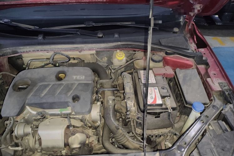 Used Roewe i6 2017 16T Automatic Connected Smart Edition Engine Bay Left