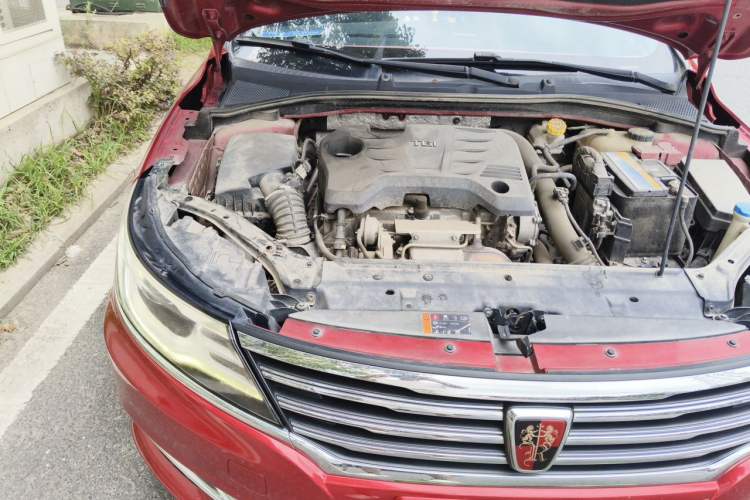 Used Roewe i6 2017 20T Automatic Internet Smart Edition Engine Bay Right