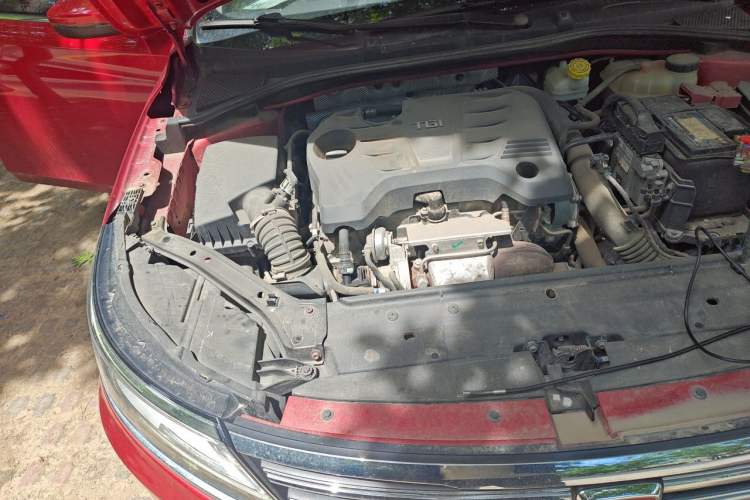 Used Roewe i6 2017 20T Automatic Internet ZhiZun Edition Engine Bay Right
