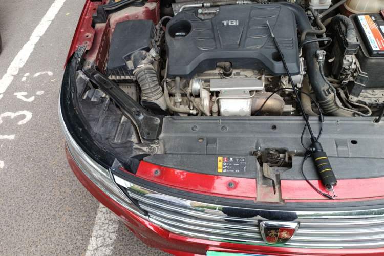 Used Roewe i6 2017 20T Automatic Internet Smart Edition Engine Bay Right
