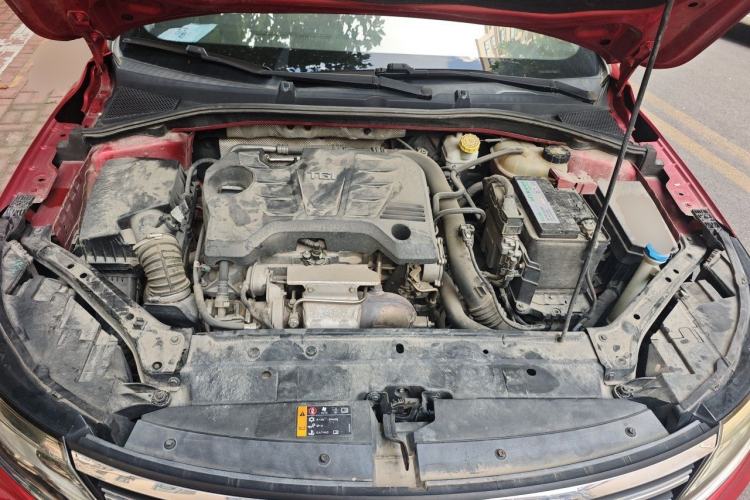 Used Roewe i6 2017 20T Automatic Internet Smart Edition Engine Bay