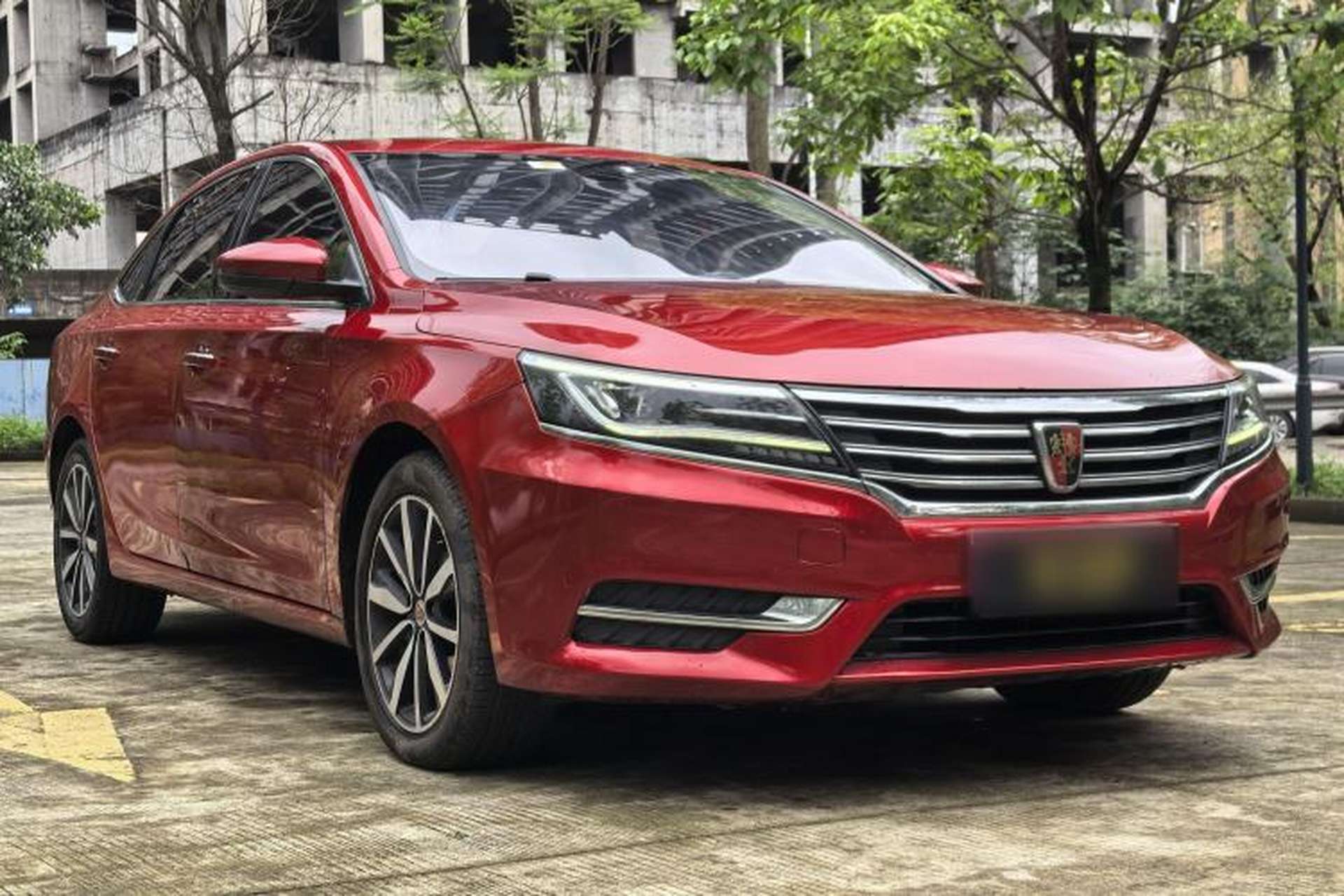 Used Roewe i6 2017 20T Automatic Internet ZhiZun Edition Exterior 2
