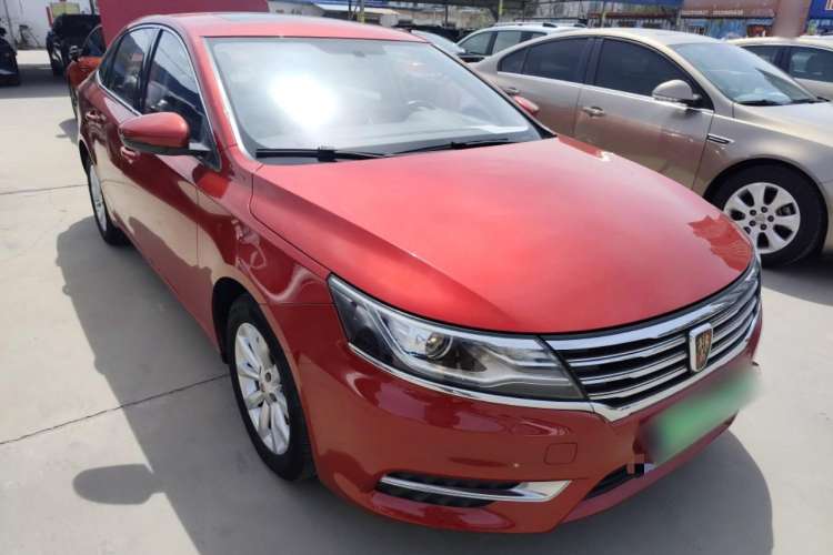 Used Roewe i6 2017 20T Manual Luxury Edition Front Right 45 Deg