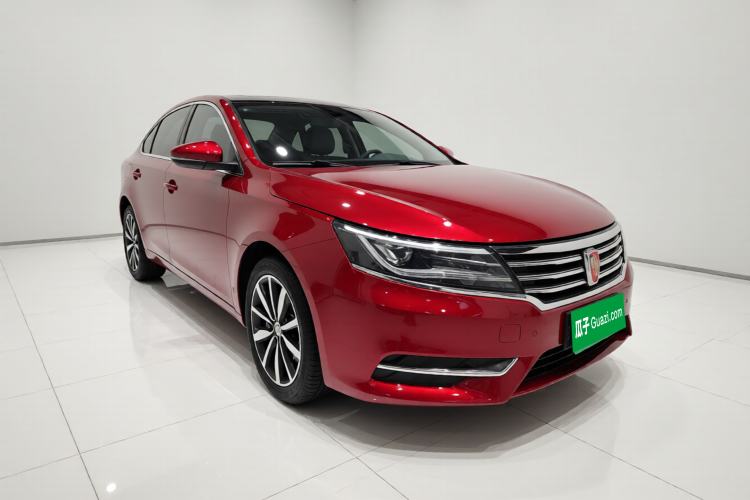 Used Roewe i6 2017 20T Automatic Internet ZhiZun Edition Front Right 45 Deg
