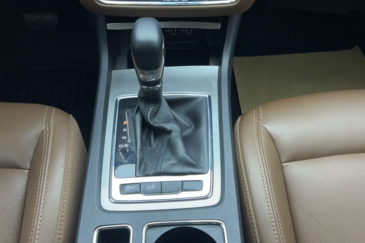 Used Roewe i6 2017 20T Automatic Internet ZhiZun Edition Gear Lever