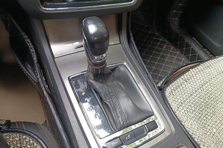 Used Roewe i6 2017 20T Automatic Internet Smart Edition Gear Lever
