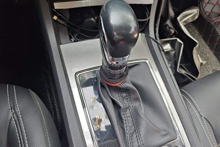 Used Roewe i6 2017 20T Automatic Internet Smart Edition Gear Lever