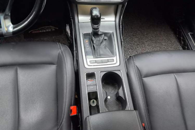 Used Roewe i6 2017 20T Automatic Internet ZhiZun Edition Gear Lever