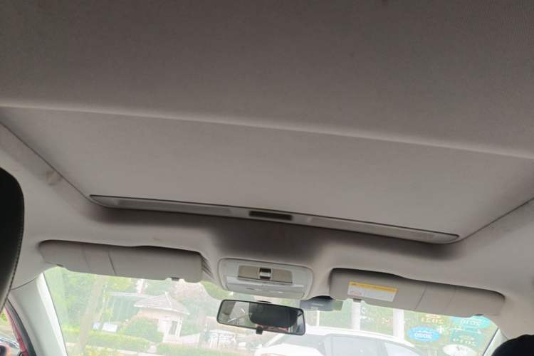 Used Roewe i6 2017 20T Automatic Flagship Edition Headliner