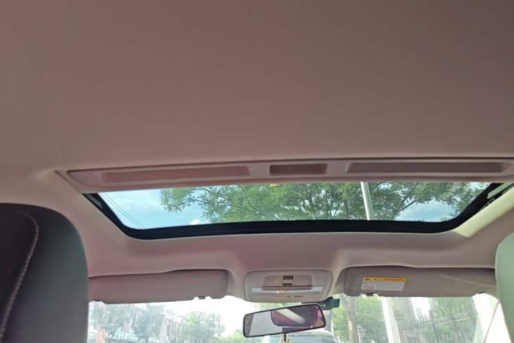 Used Roewe i6 2017 20T Automatic Internet Smart Edition Headliner