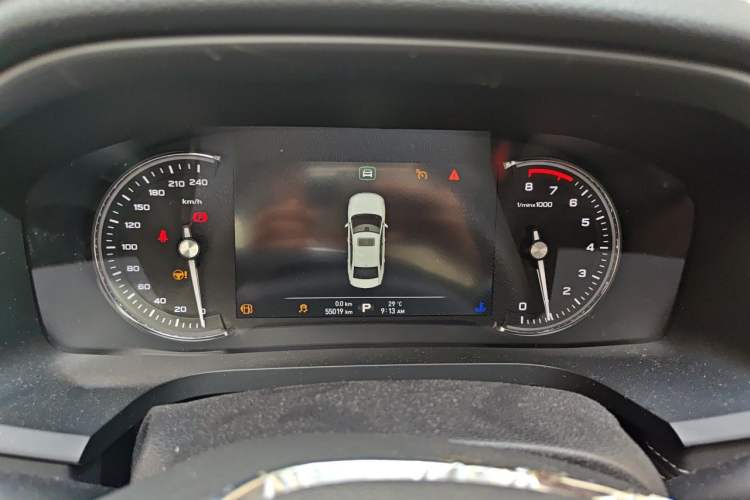 Used Roewe i6 2017 20T Automatic Internet ZhiZun Edition Instrument Cluster