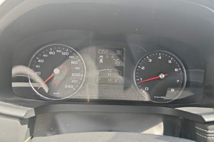 Used Roewe i6 2017 20T Automatic Flagship Edition Instrument Cluster