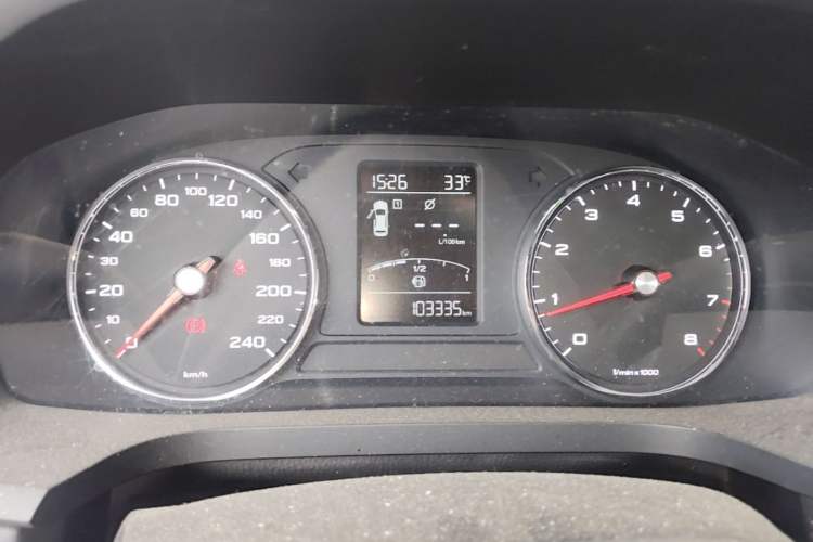 Used Roewe i6 2017 20T Manual Luxury Edition Instrument Cluster