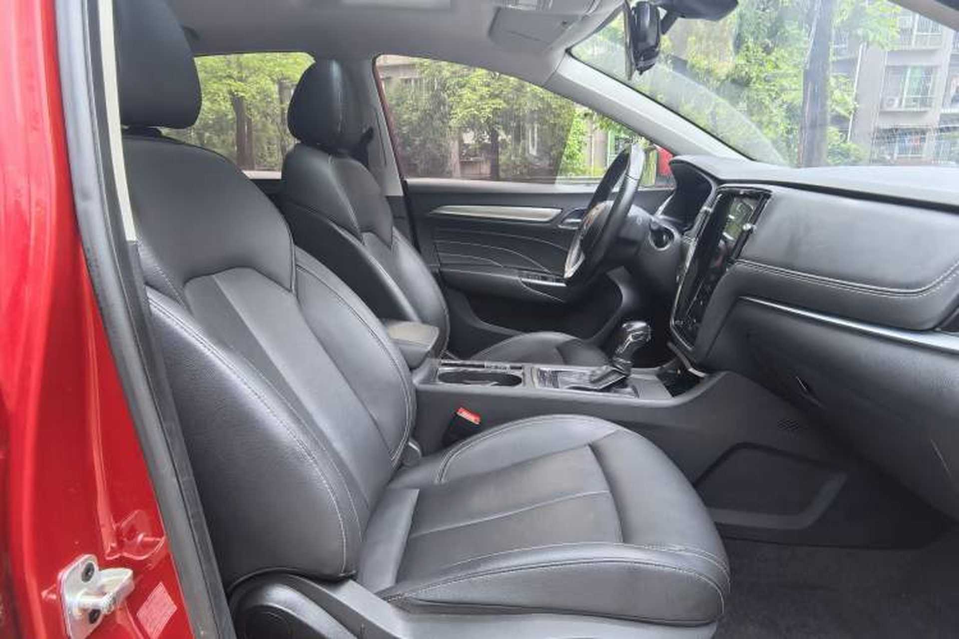 Used Roewe i6 2017 20T Automatic Internet ZhiZun Edition Interior 11