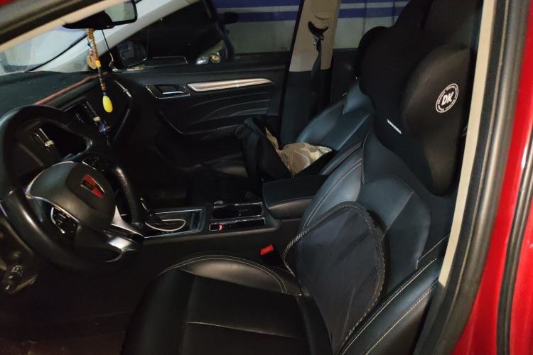 Used Roewe i6 2017 20T Automatic Internet ZhiZun Edition Left Front Seat