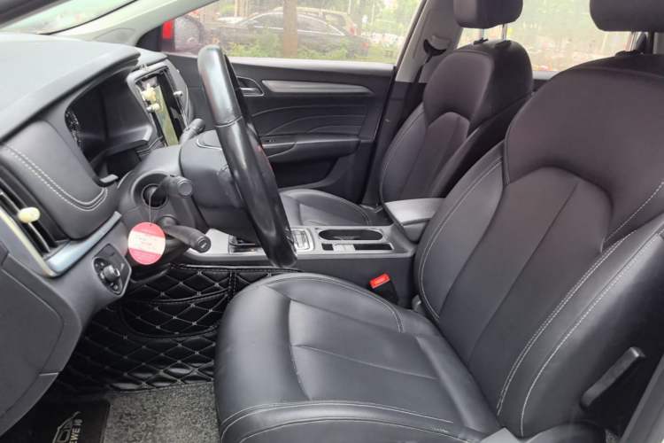 Used Roewe i6 2017 20T Automatic Internet ZhiZun Edition Left Front Seat