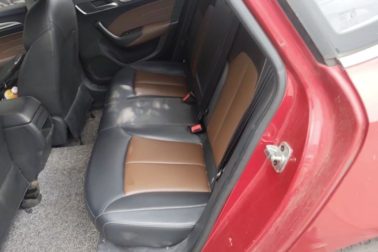 Used Roewe i6 2017 20T Manual Luxury Edition Left Rear Seat