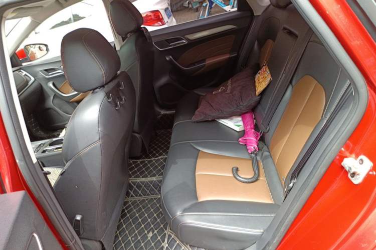 Used Roewe i6 2017 20T Automatic Internet Smart Edition Left Rear Seat