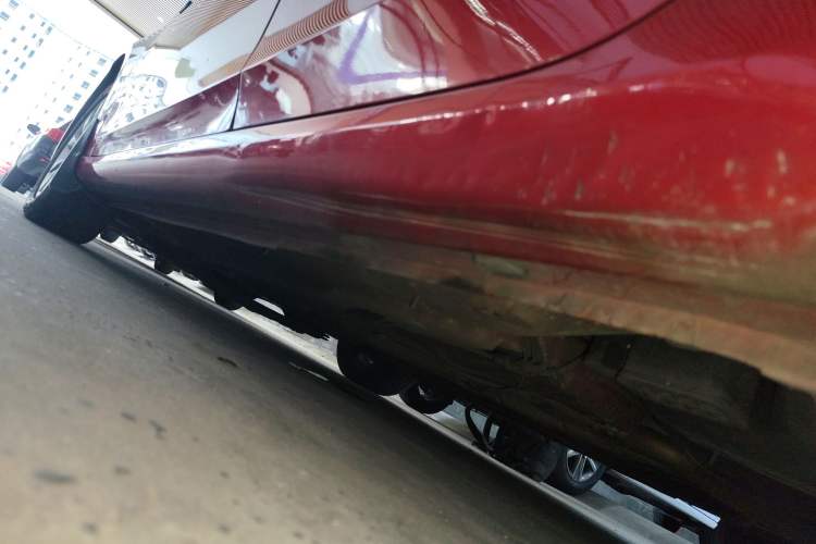 Used Roewe i6 2017 20T Automatic Flagship Edition Left Side Sill