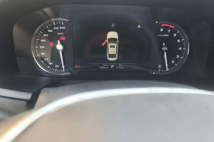 Used Roewe i6 2017 20T Automatic Internet Smart Edition Odometer Close Up