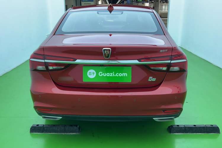Used Roewe i6 2017 20T Automatic Internet ZhiZun Edition Rear
