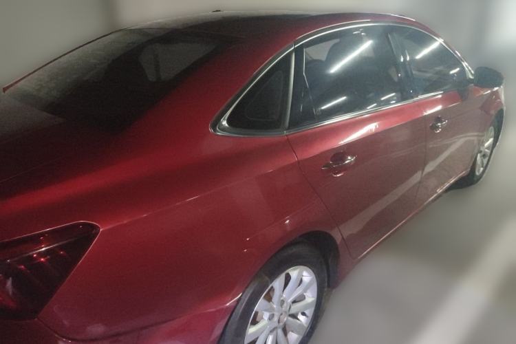 Used Roewe i6 2017 20T Automatic Flagship Edition Rear Right 45 Deg