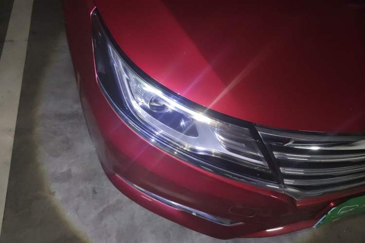 Used Roewe i6 2017 20T Automatic Flagship Edition Right Front Headlight