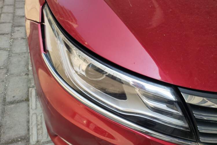 Used Roewe i6 2017 20T Automatic Internet Smart Edition Right Front Headlight