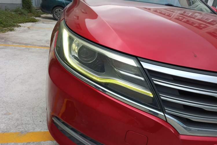 Used Roewe i6 2017 20T Automatic Internet Smart Edition Right Front Headlight