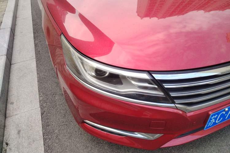 Used Roewe i6 2017 20T Automatic Flagship Edition Right Front Headlight