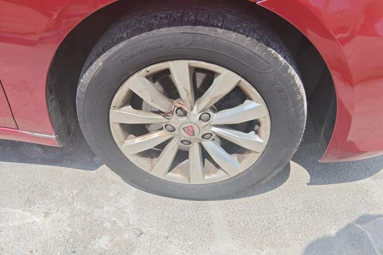 Used Roewe i6 2017 20T Automatic Flagship Edition Right Front Wheel Hub