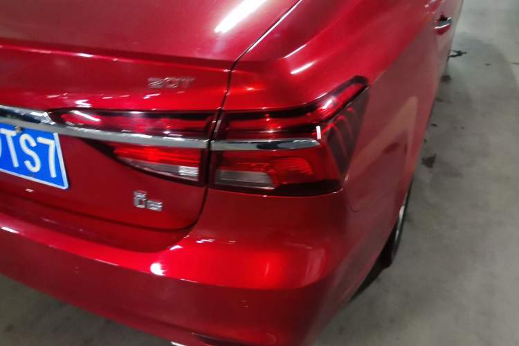 Used Roewe i6 2017 20T Automatic Internet Smart Edition Right Rear Taillight