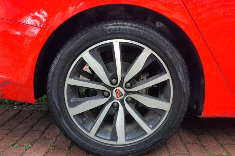 Used Roewe i6 2017 20T Automatic Internet ZhiZun Edition Right Rear Wheel Hub