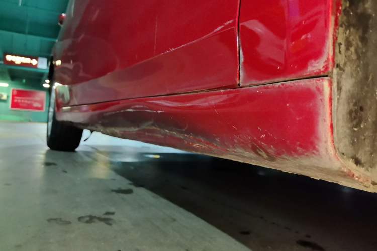 Used Roewe i6 2017 20T Automatic Internet Smart Edition Right Side Sill