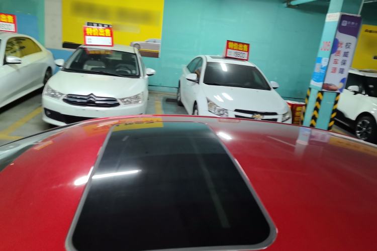 Used Roewe i6 2017 20T Automatic Internet Smart Edition Roof