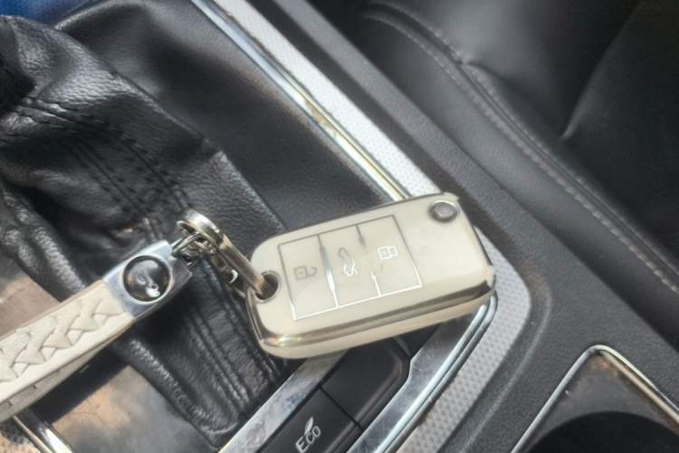 Used Roewe i6 2017 20T Automatic Internet Smart Edition Vehicle Key