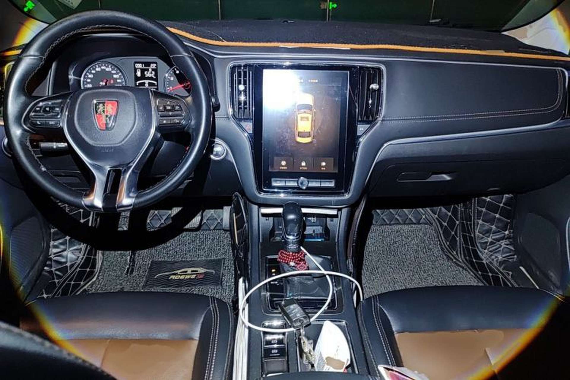 Used Roewe i6 2017 20T Automatic Internet Smart Edition Center Console