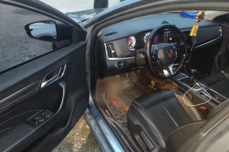 Used Roewe i6 2017 20T Manual Luxury Edition Driver Seat