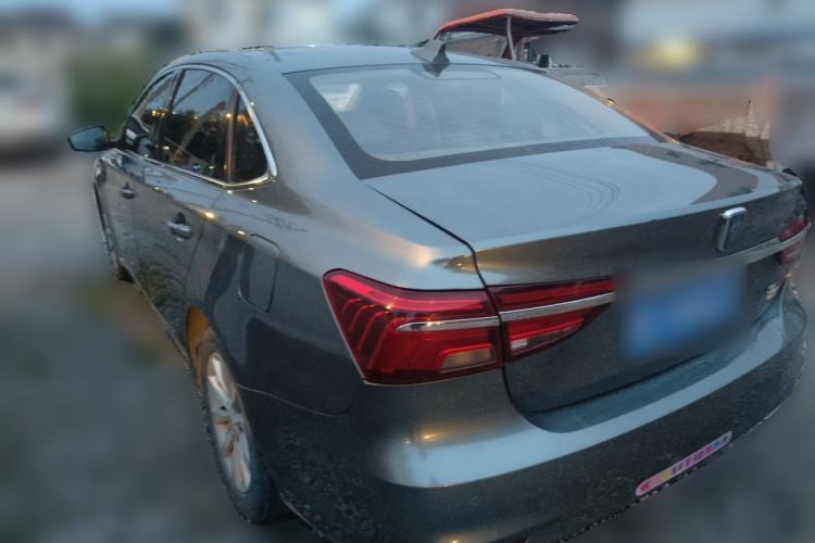 Used Roewe i6 2017 20T Manual Luxury Edition Rear Left 45 Deg