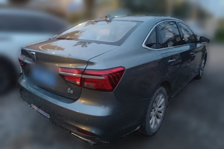 Used Roewe i6 2017 20T Manual Luxury Edition Rear Right 45 Deg