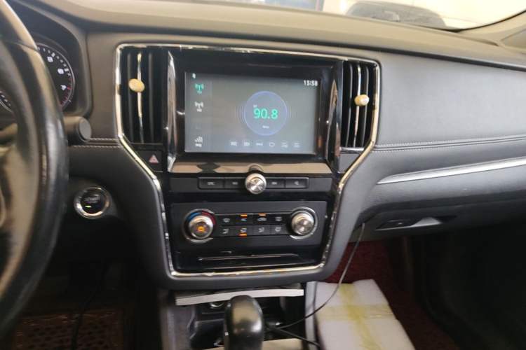 Used Roewe i6 2017 20T Automatic Flagship Edition Audio And AC Panel