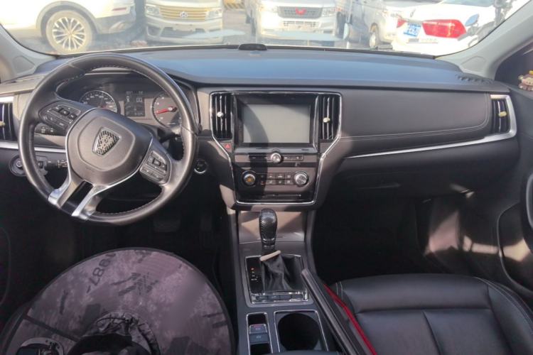 Used Roewe i6 2017 20T Automatic Flagship Edition Center Console
